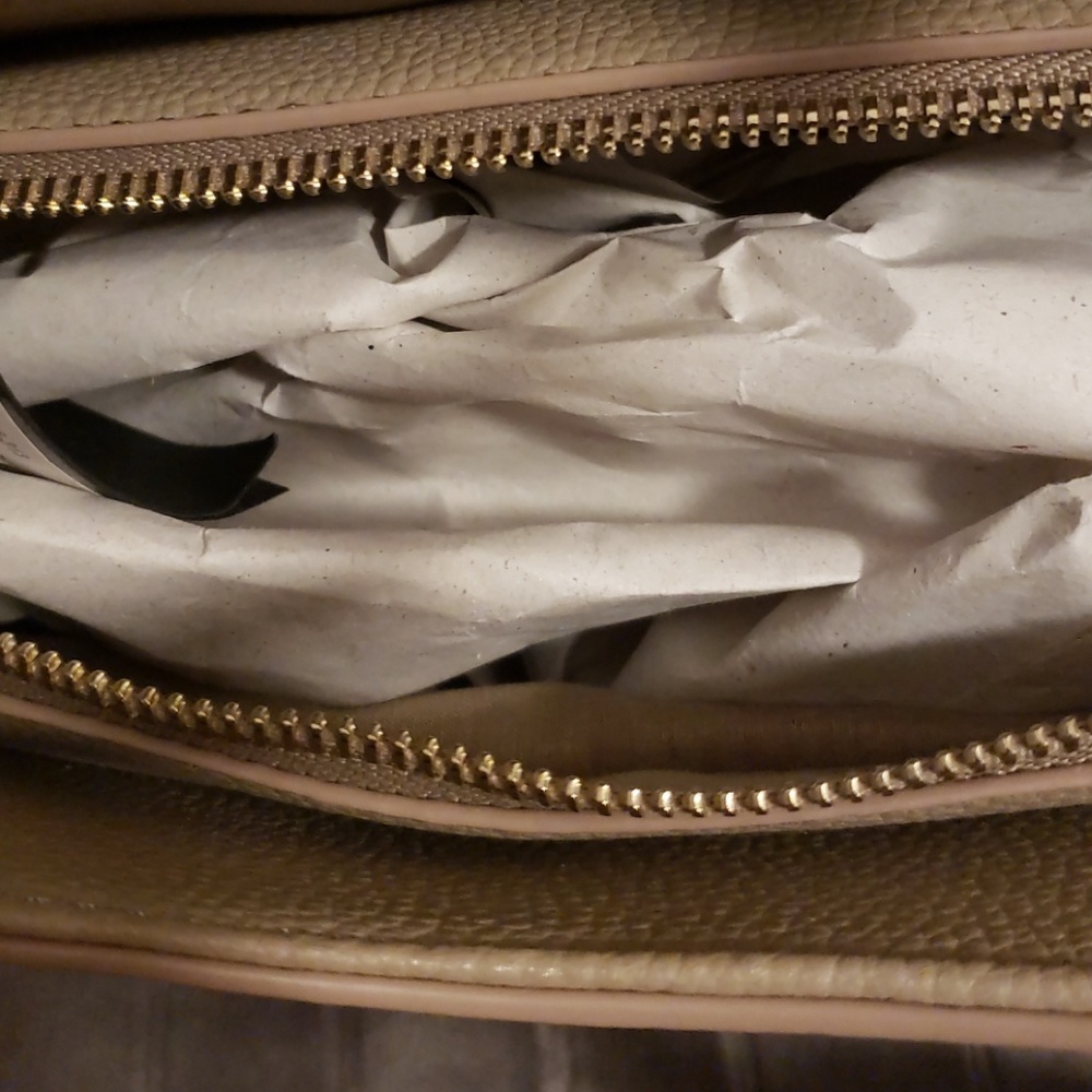 Bebe Handbag - Picture 3 of 4